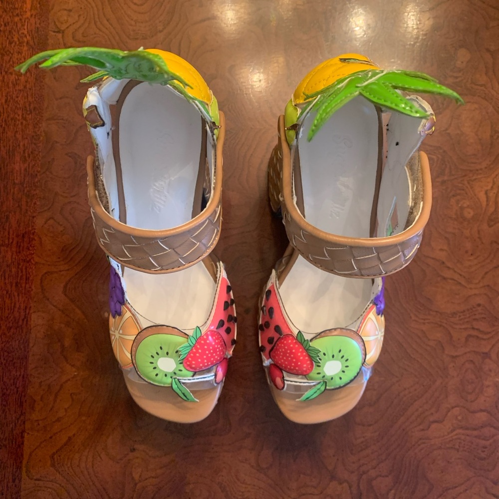 Collector’s Unique Dolls Kill Colorful Fruit Print Mary Jane Sandals - Picture 2 of 4